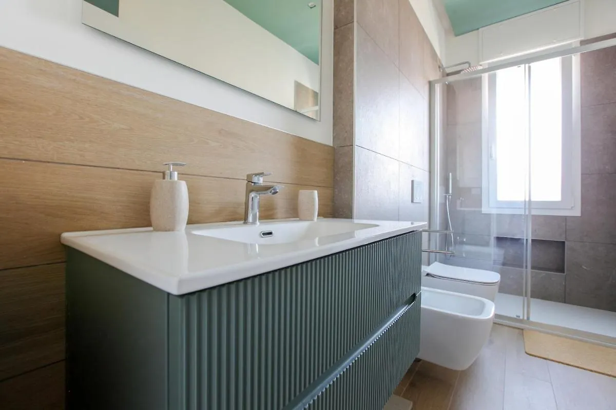 Elegante Appartamento A 300 M Dalla Metro Zara Milan Apartment