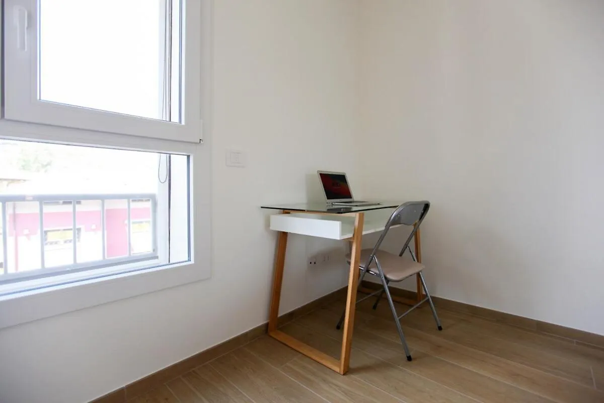 Apartament Elegante Appartamento A 300 M Dalla Metro Zara Mediolan Włochy