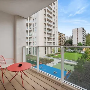 Apartamento Limehome Via Stresa, Milão