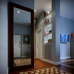 Apartamento A Casa Di..., Milão